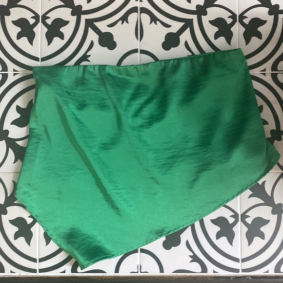 Superdown Cora strapless top size large. Sold out on Revolve. - Picture 5 of 5